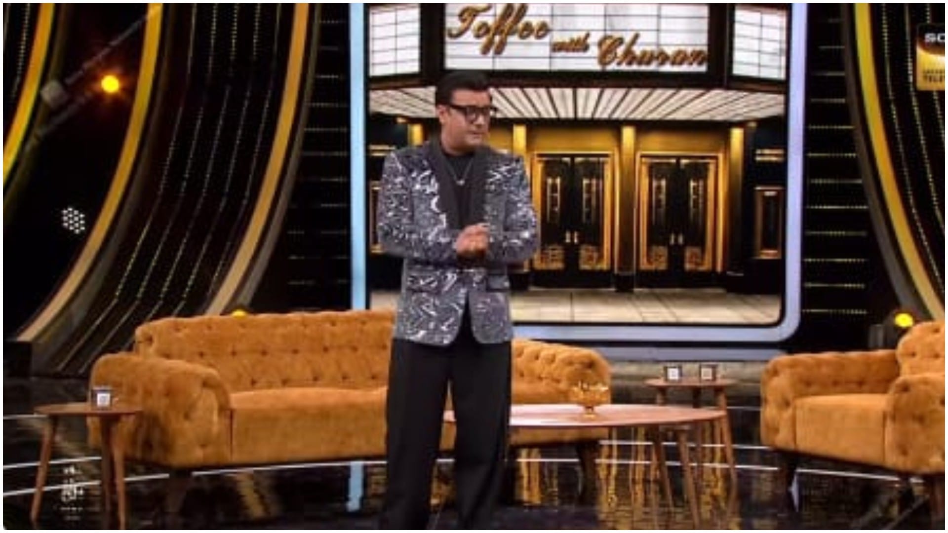 Comedian Kettan Singh Apologises to Karan Johar After He gets upset with his mimicry I am a fan of his work