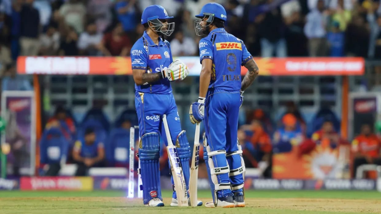 MI vs SRH IPL Live Score: Mumbai Indians vs Sunrisers Hyderabad Match Scorecard Updates