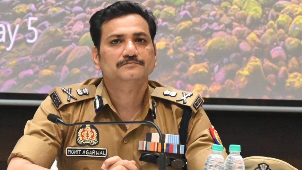 CP varanasi Mohit Agarwal action on two outpost incharges negligent in complaints