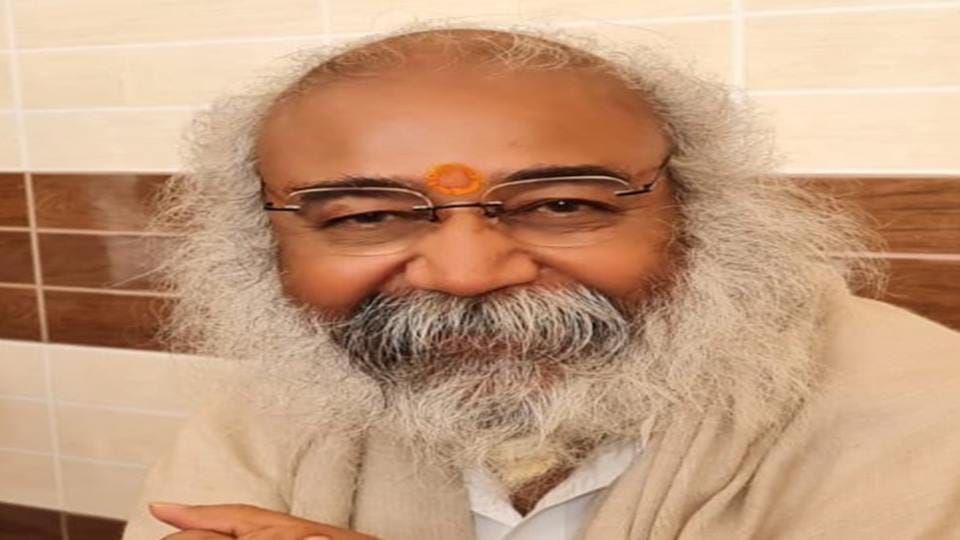 In Deoria, Acharya Pramod Krishnan expressed his views on love jihad and also praised CM Yogi