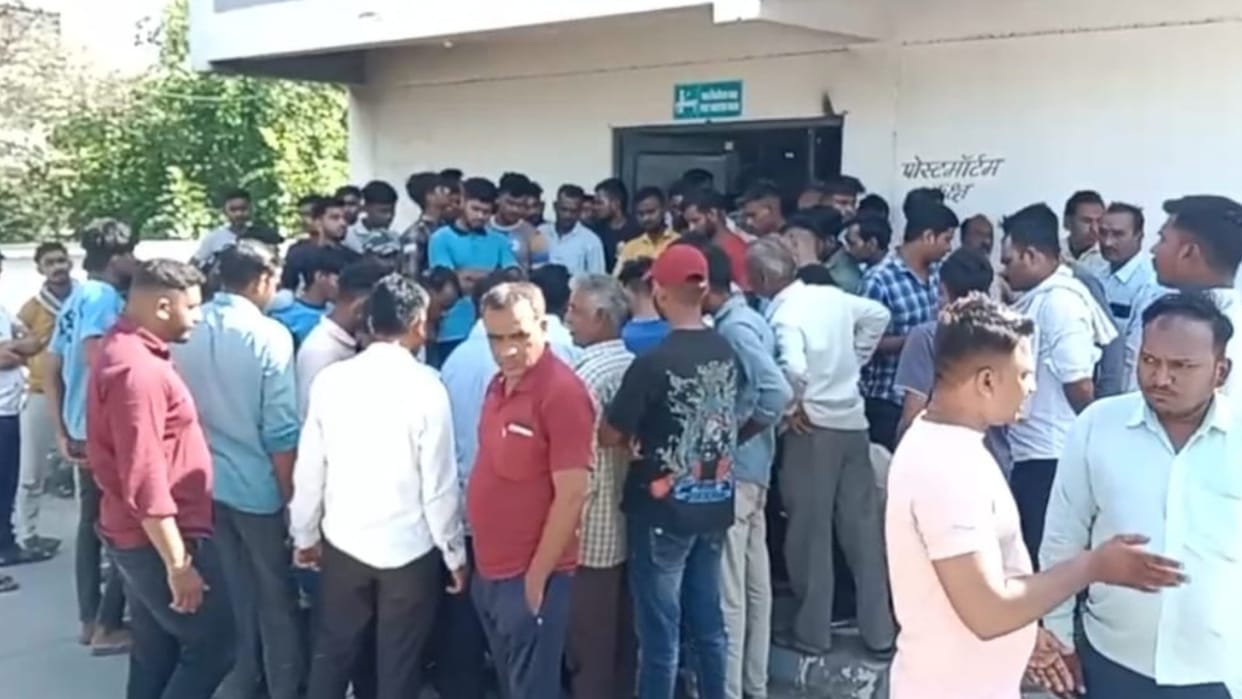 Accident happened before CM's public meeting in Burhanpur