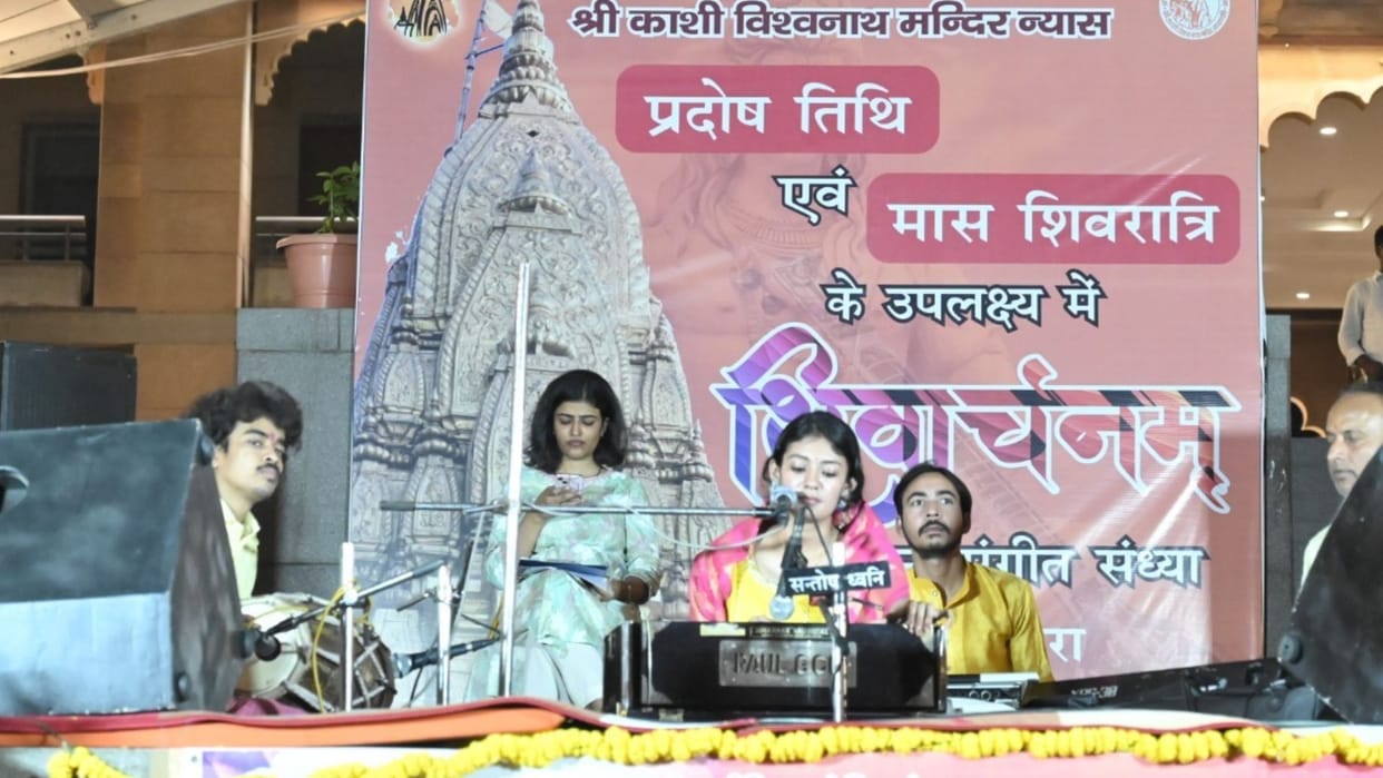 devotees kashi vishwanath Dham and temple for worship