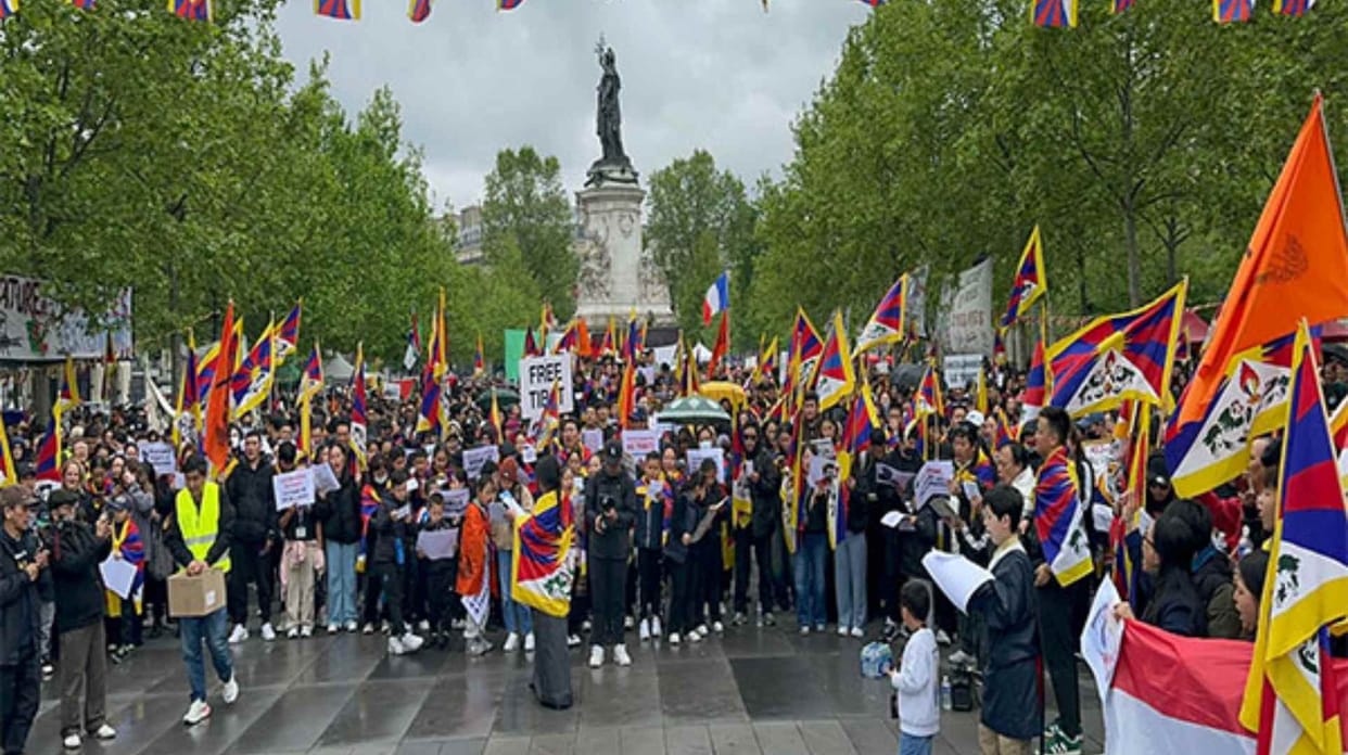 Paris: Campaigners for Tibet, Xinjiang protest as Chinese president Xi Jinping arrives in France
