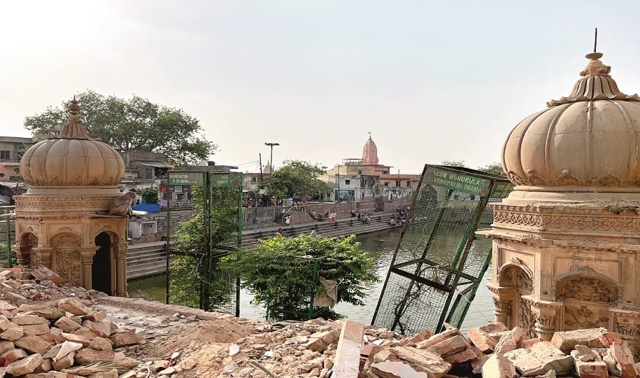 Radhakund: Umbrella broken during ongoing house work