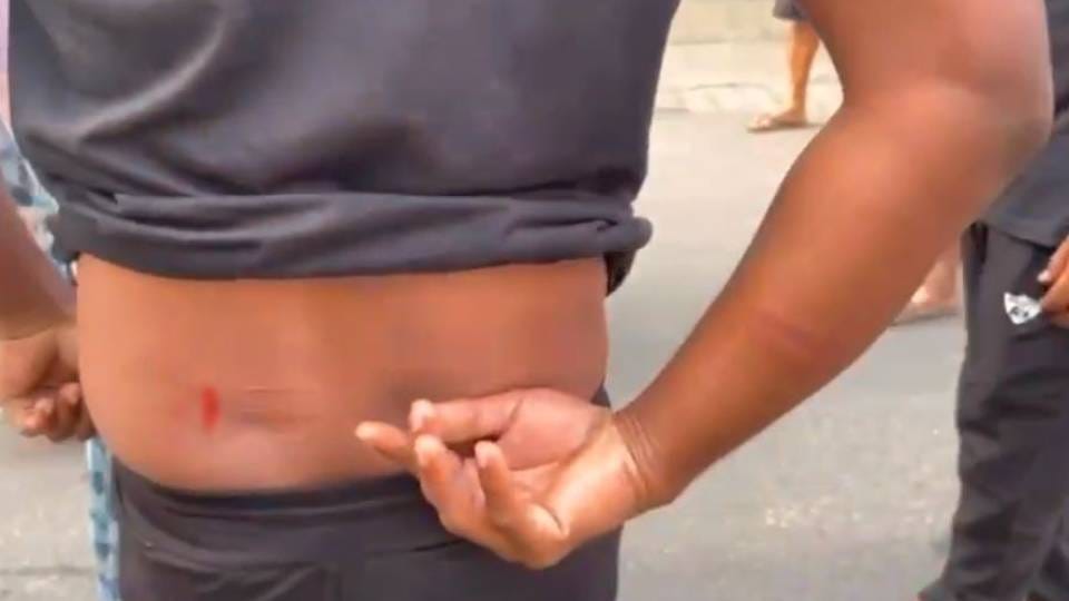 Policemen beat up young man who went to vote in Agra