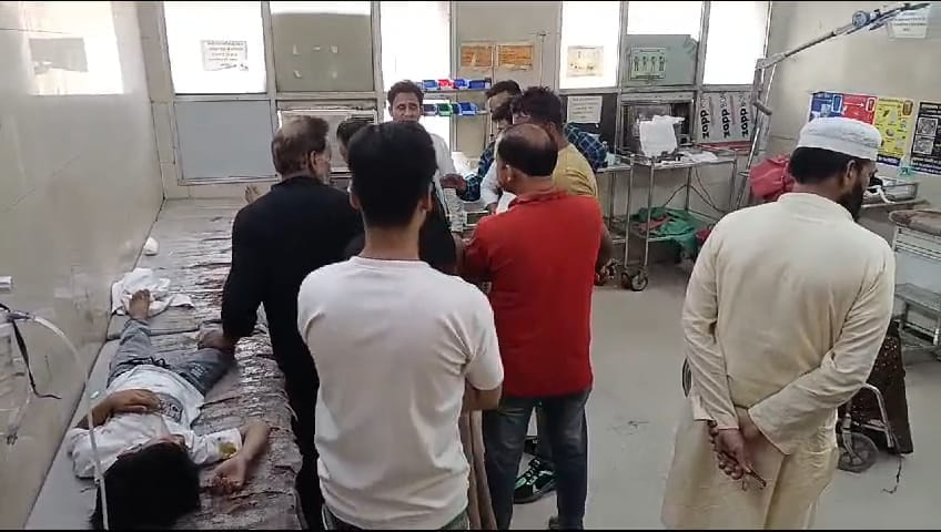 Bahraich: Many injured in accident in Bahraich.