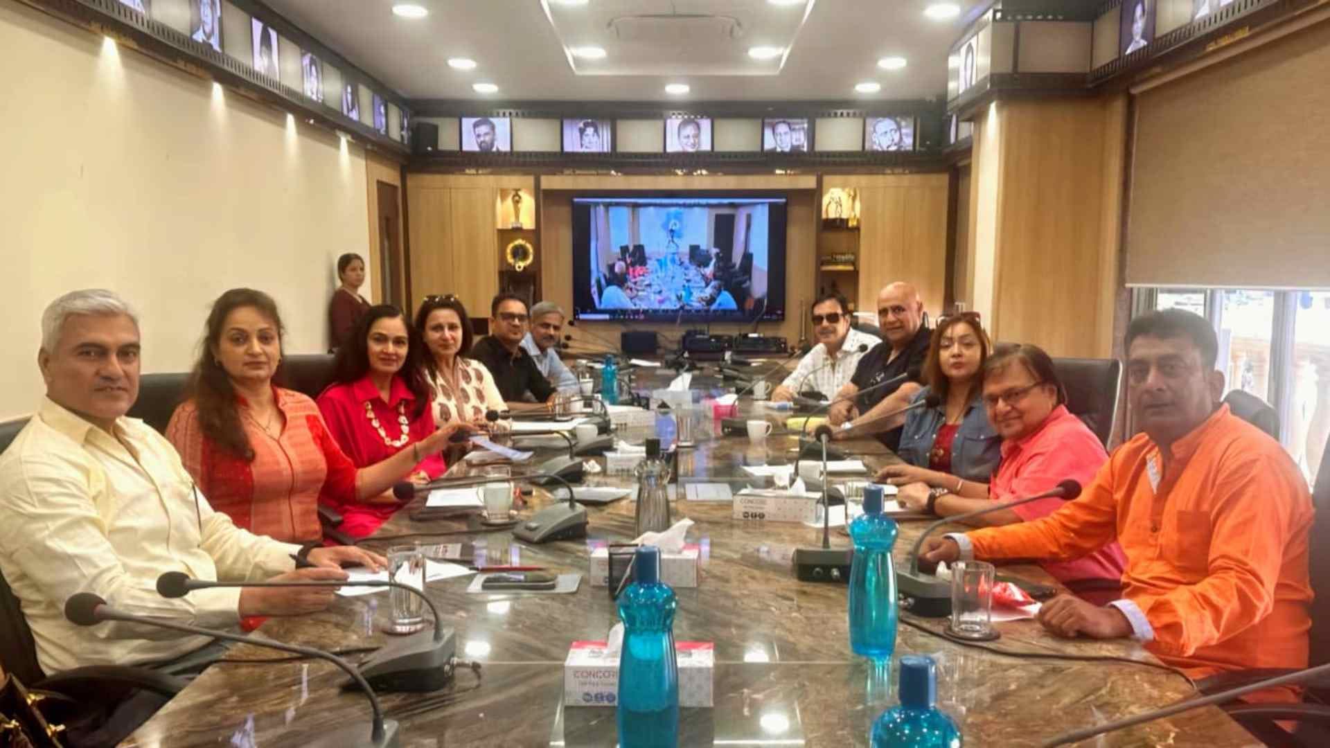 CINTAA Announces its Newly Elected office bearers Poonam Dhillon Upasana Singh Hemant Pandey Punit Issar
