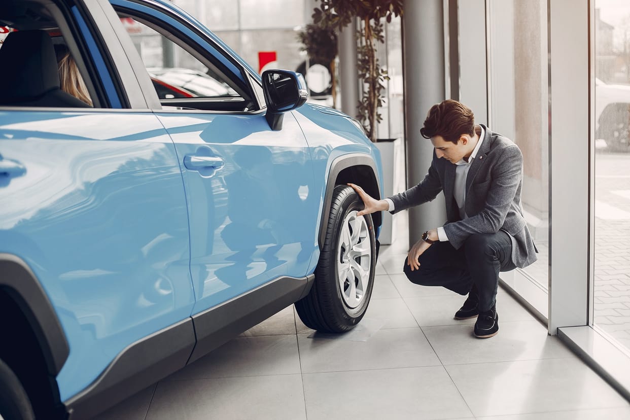 Registered automobile dealers eligible to claim input tax credit on demo cars in this state