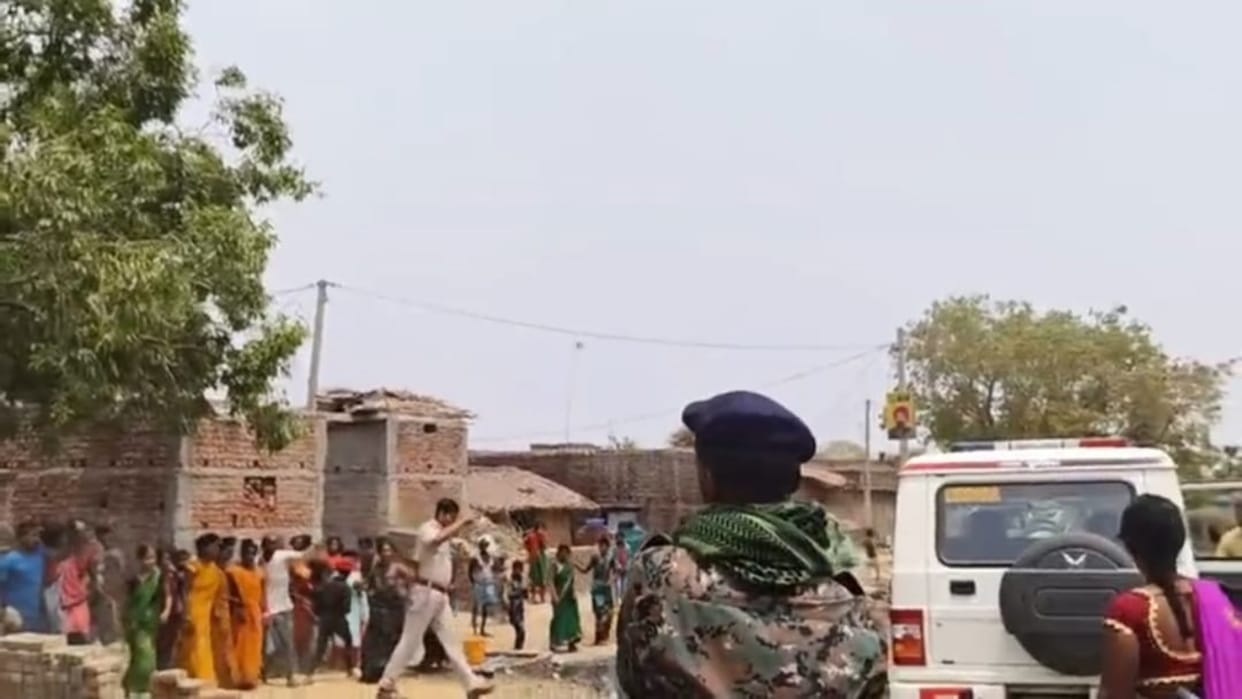 Gaya: Liquor mafia attacked police with bricks and stones when they went to conduct raid, a villager injured