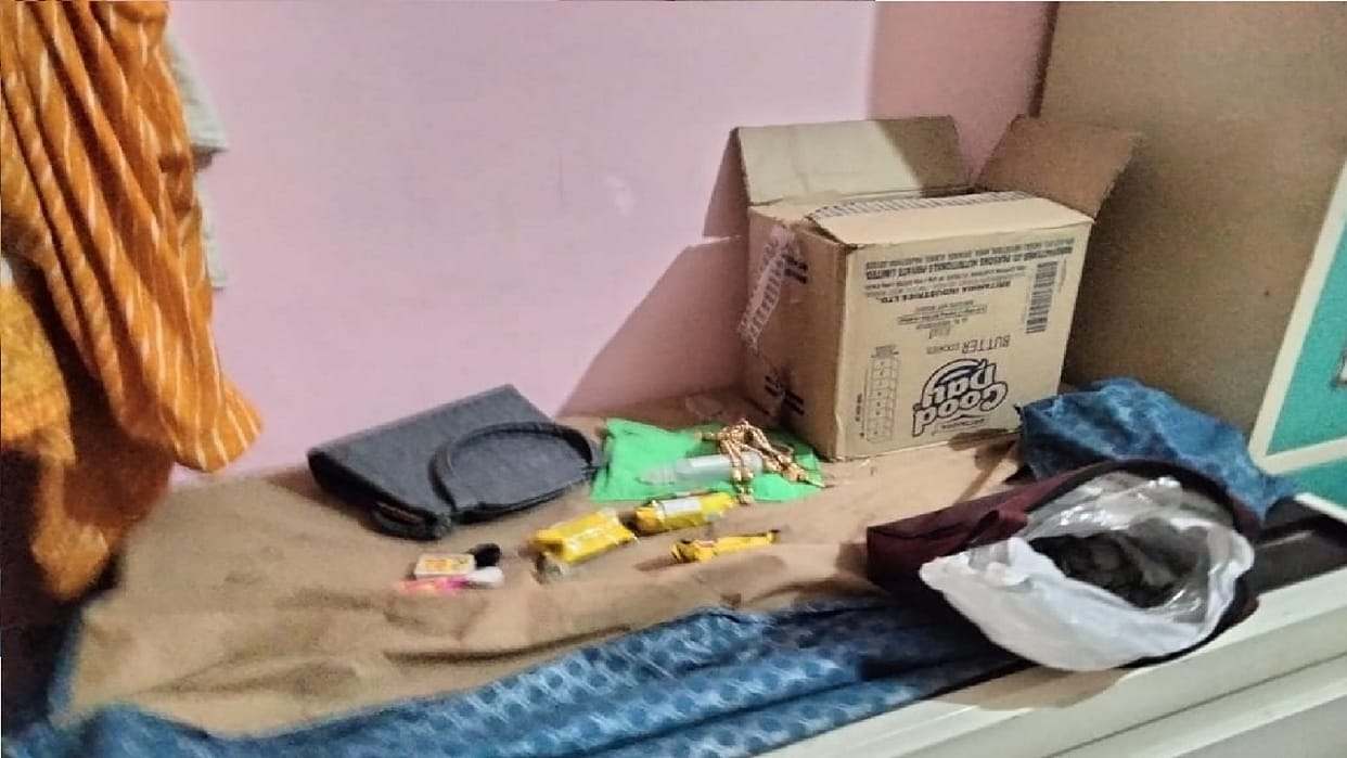 Terror of thieves in Dadri: Miscreants entered two houses at night, accused took away cash