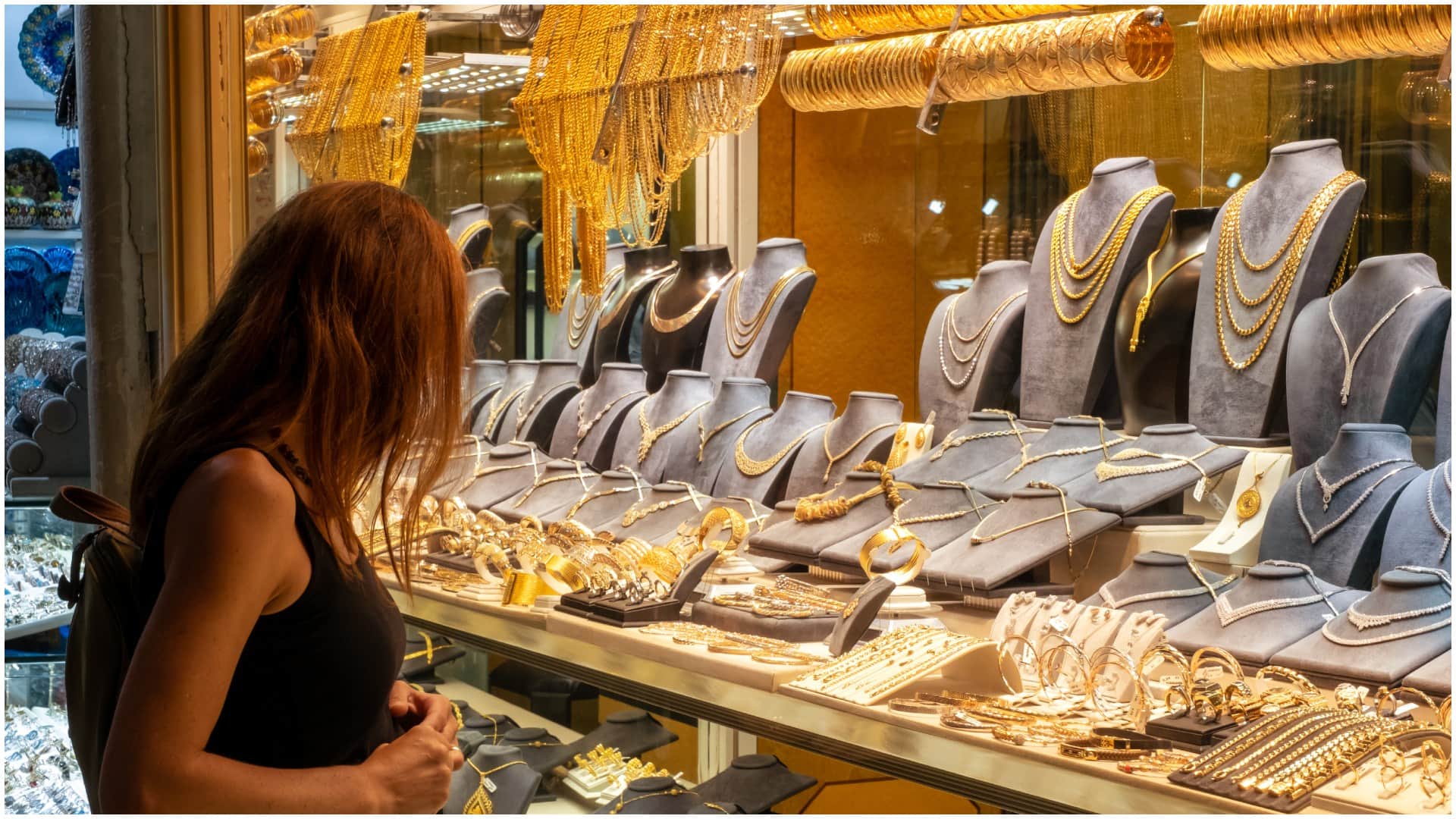 Dhanteras 2025 Cities in India with Grandest Gold and Silver Markets Check Locations