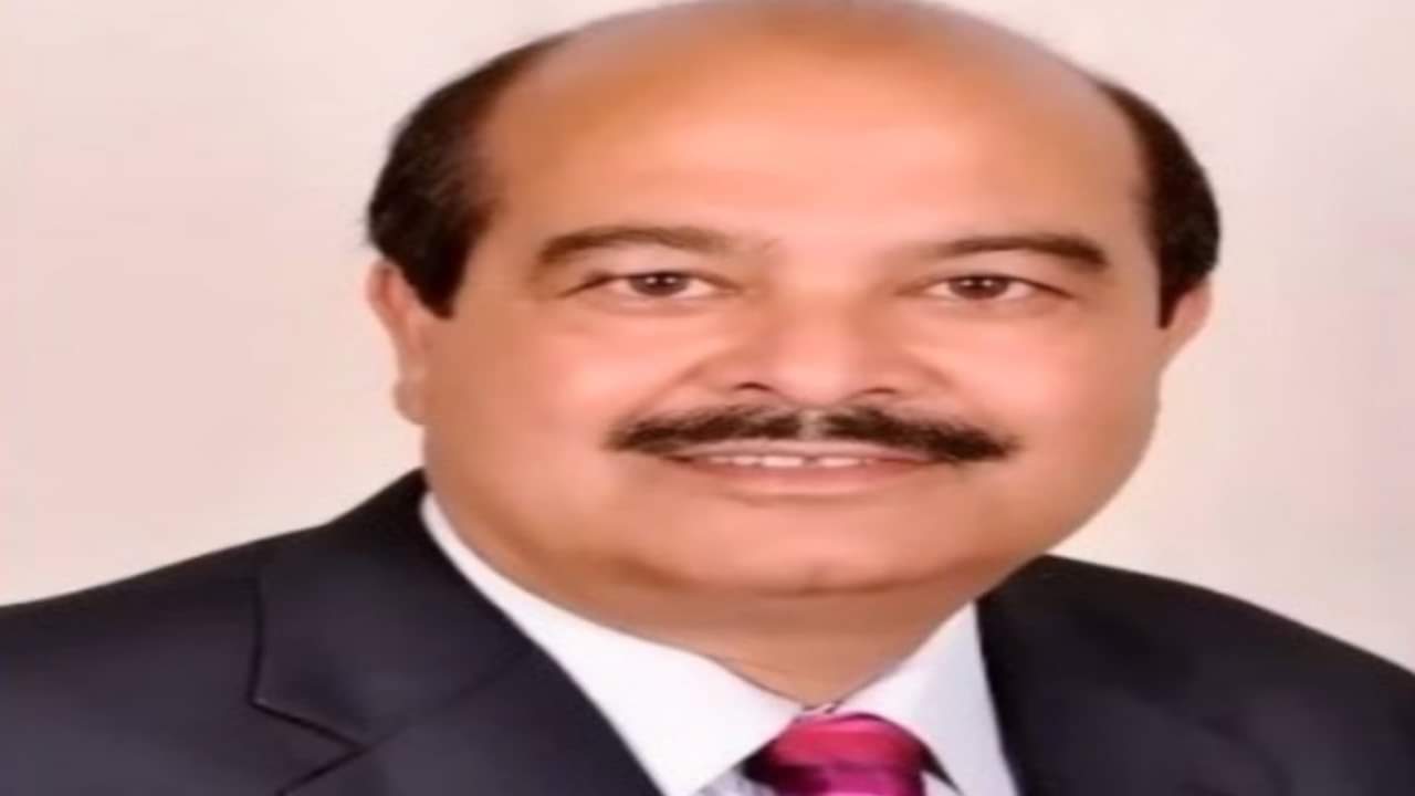 सांसद हर्ष महाजन