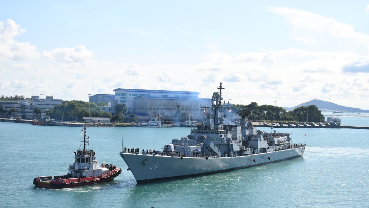 larsen and toubro won an order for part construction of fleet support ships for indian navy hindustan shipyard