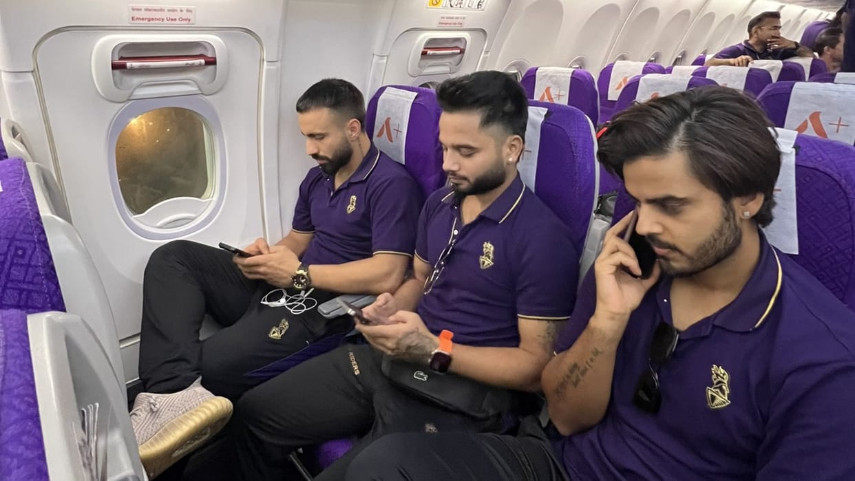 IPL 2024 :Flight scare for KKR team charter plan diverted twice over weather issue in Kolkata