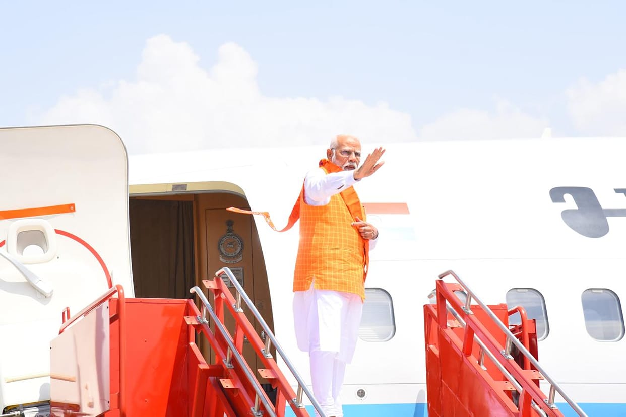 Indore News: Prime Minister leaves Indore, meets 30 booth presidents and General Ministers
