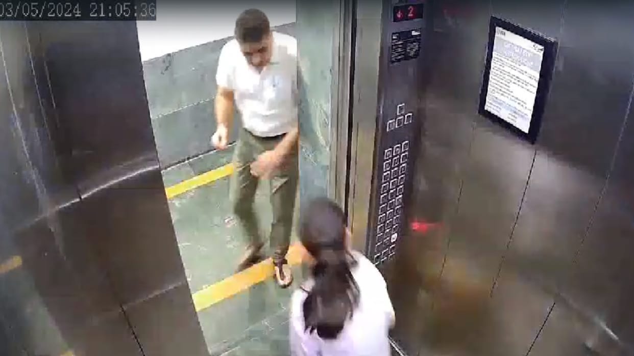 Dog bites innocent child in lift in Noida s Lotus 300 Society