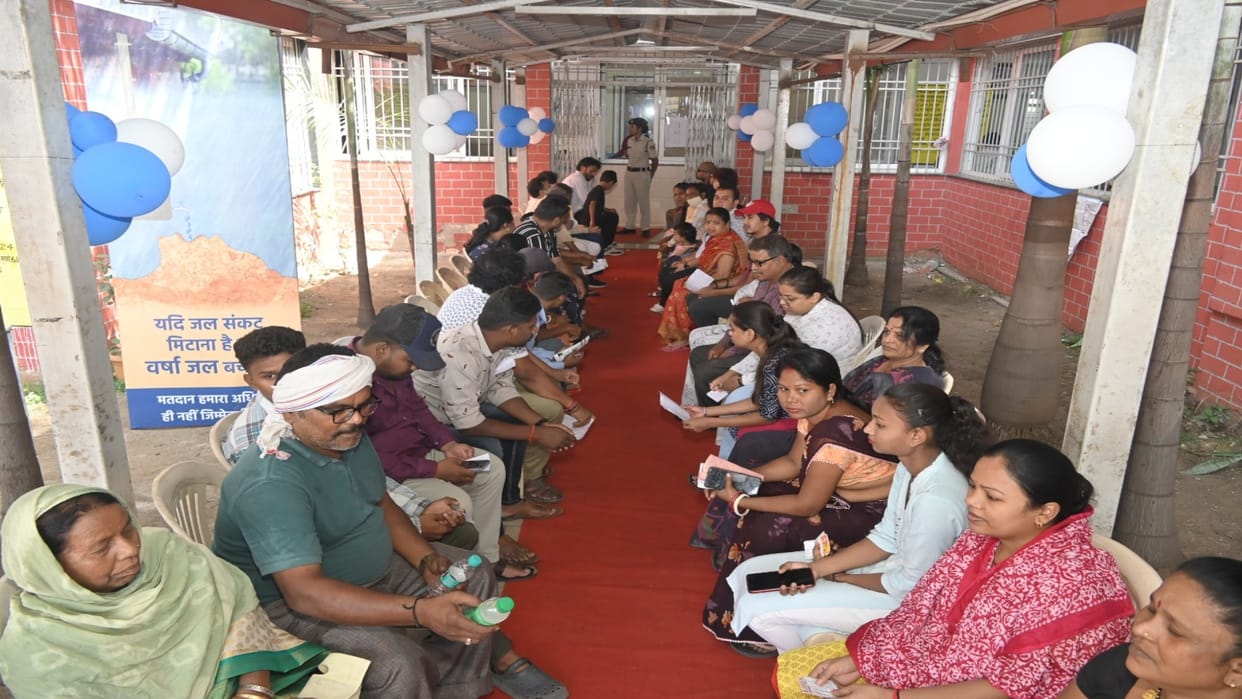 CG News: Third phase elections concluded in Chhattisgarh; Total voting was 67.07 Percent