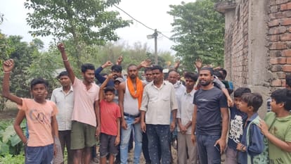 Lok Sabha : Vote boycott in Khagaria and Madhepura, clash between two parties, EVM also damaged 2024 election