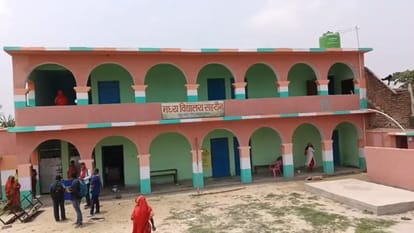 Lok Sabha : Vote boycott in Khagaria and Madhepura, clash between two parties, EVM also damaged 2024 election