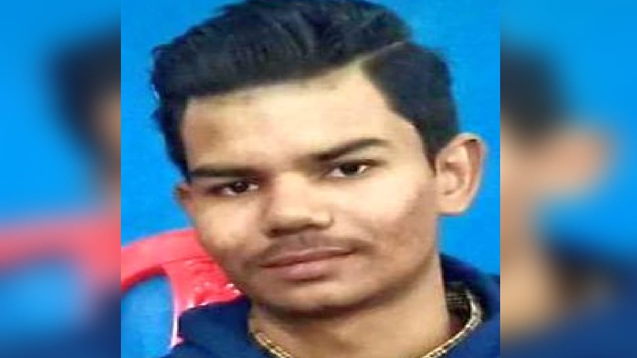 young man committed suicide by shooting himself with pistol in Shahjahanpur