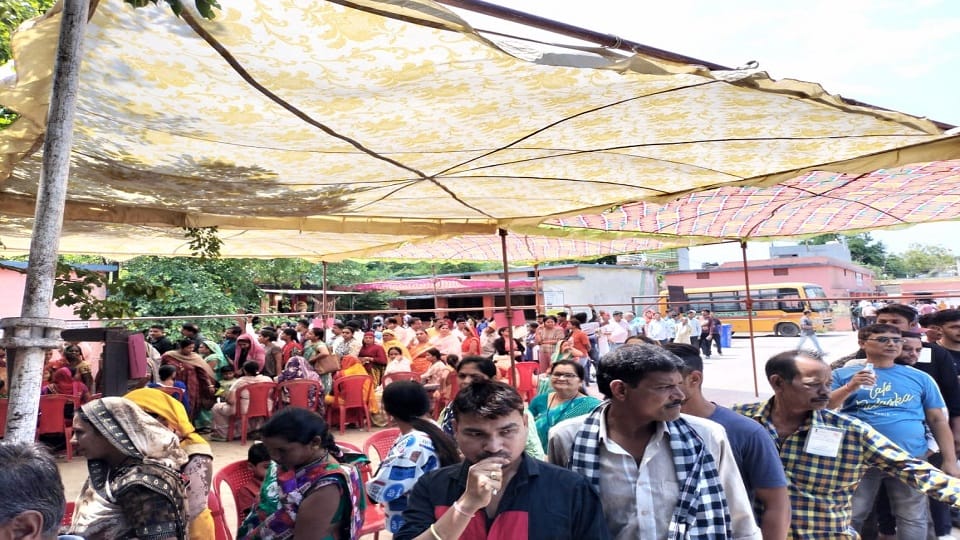 Chhattisgarh Lok Sabha Election 2024 Phase 3 Voting Live Polling on 7 Seats Bilaspur Durg Raipur News Hindi