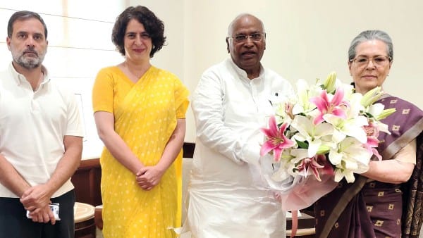 Congress Party Battle of Survival Leaders leaving Party major concern amid political crisis