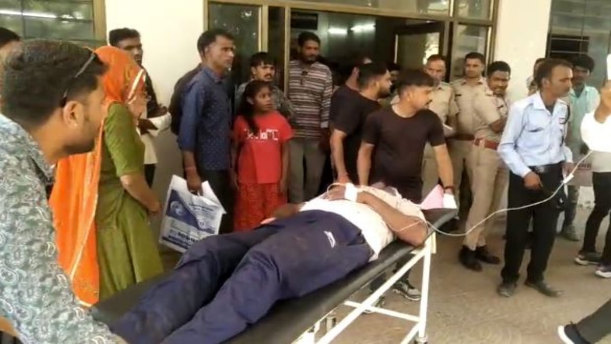 Ajmer News: Local councilor fatally attacks policeman over land dispute, 6 family members injured