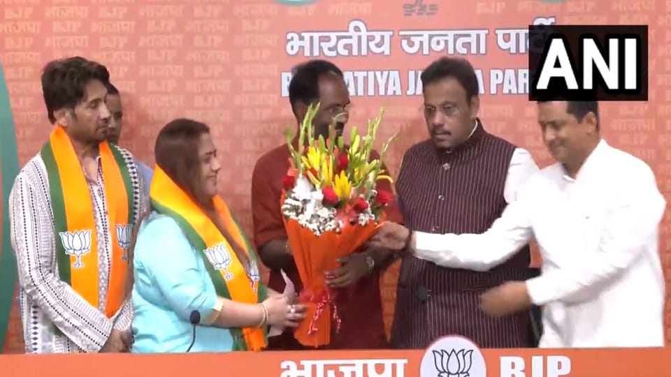Former Congress spokesperson Radhika Kheda joins BJP resigned two days ago