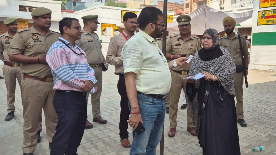 Sambhal Lok Sabha Elections: Voting remained halted for three hours in Jagrampur and Ahraula villages