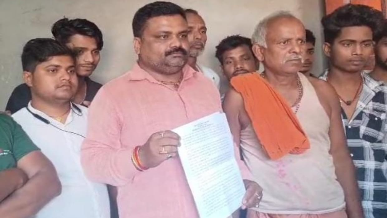 Sitamarhi News: Mukhiya who having dual citizenship will go to jail, first he removed from post, FIR lodged