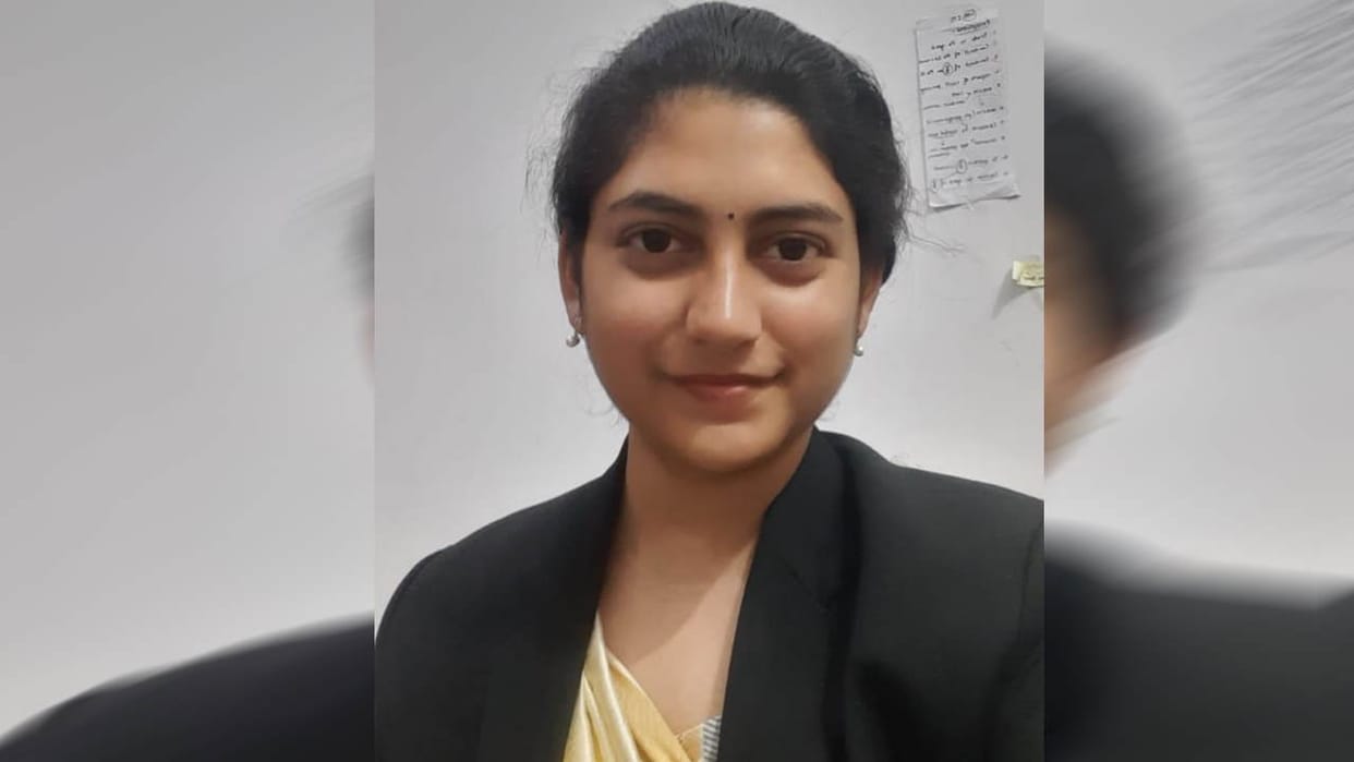 PCS-J exam Kotdwar Srishti Baniyal became a judge after passing Uttarakhand News in hindi