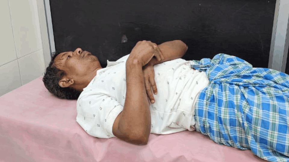 shed fell on couple sleeping in verandah of their house in Jagdalpur
