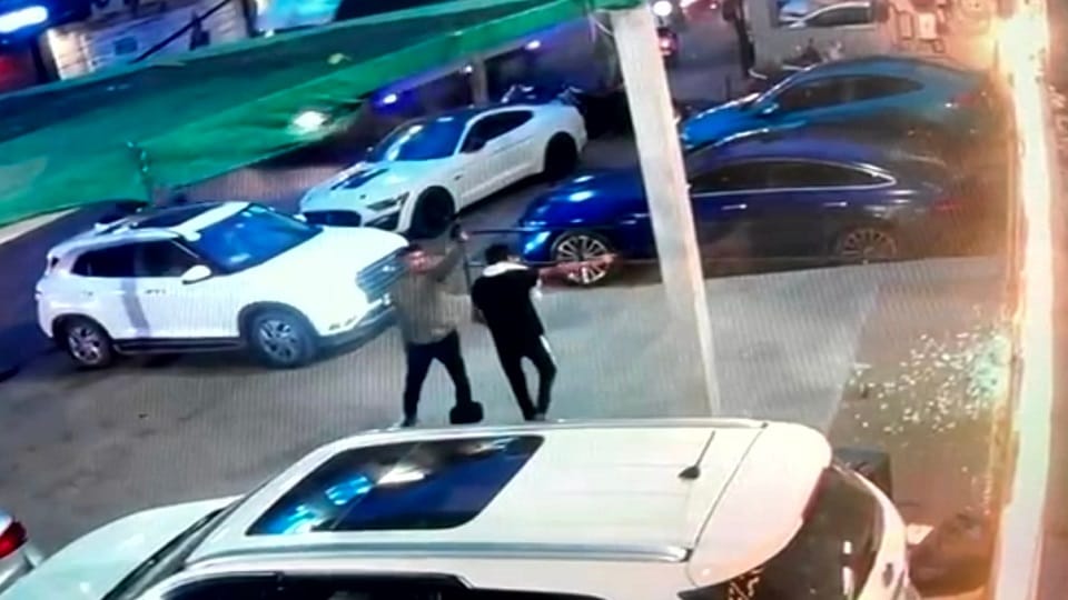 Delhi :  After the firing, ransom of Rs 5 crore was demanded from the showroom owner.