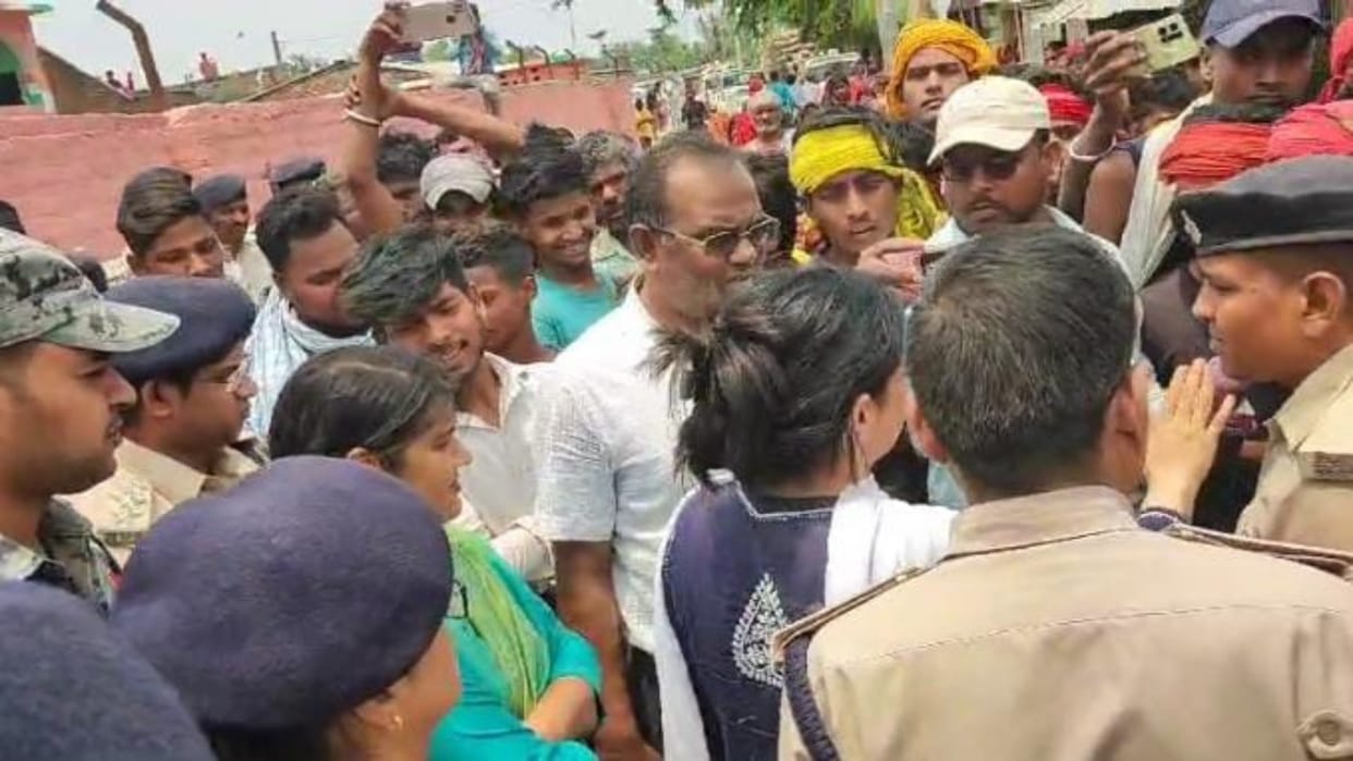 Bihar Lok Sabha Election 2024 Clash at Polling Stations Beldour Khagaria Lok Sabha Chunav Phase 3 Date 10 May