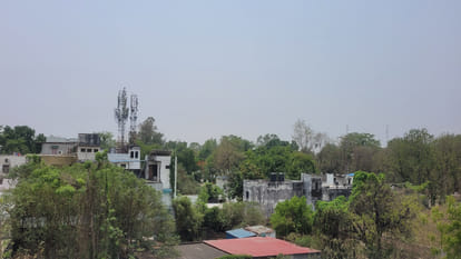 Weather changed due to rain in Gorakhpur Tuesday, there was relief from the sun on Wednesday morning