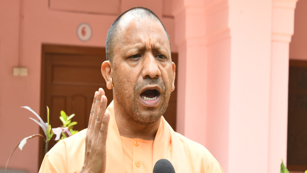 UP: Yogi in action after returning from Delhi, will discuss the reasons for defeat with ministers tomorrow, me