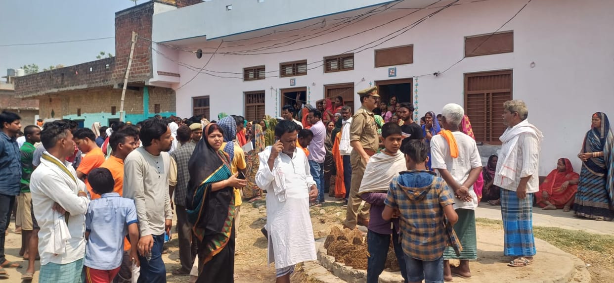 Weaver died due to electric shock in Azamgarh