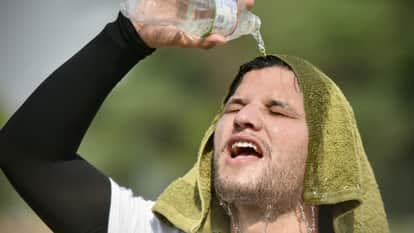 Extreme Heat in Punjab Mercury Soars to 44 Degrees in April Alert Issued for Two Days
