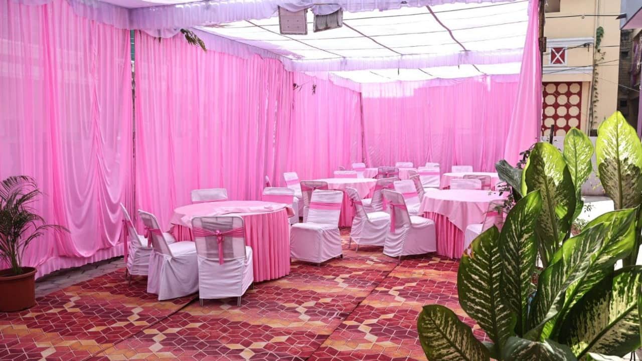 pink voter center loksabha election 2024 indore