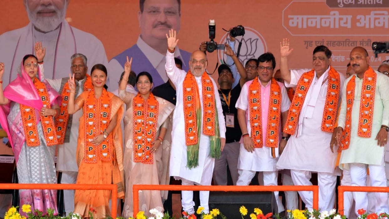 lok sabha election, Union Home and Cooperation Minister Amit Shah reached Hardoi