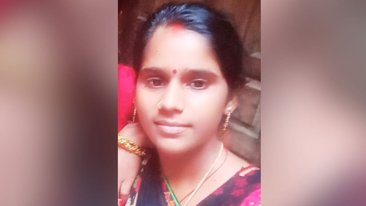 Married woman dead body found hanging case registered against in-laws for dowry death