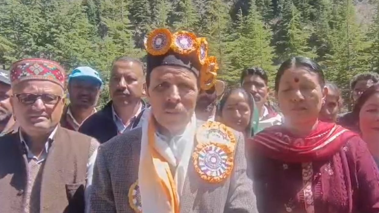 Former minister Ram lal Markanda will contest independent elections from Lahaul Spiti