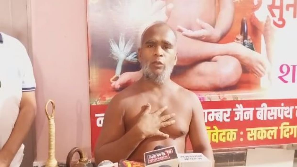 Ajmer News: adhaee din ka jhopada claimed to be a Jain place, Jain saint Sunil Sagarji Maharaj said this