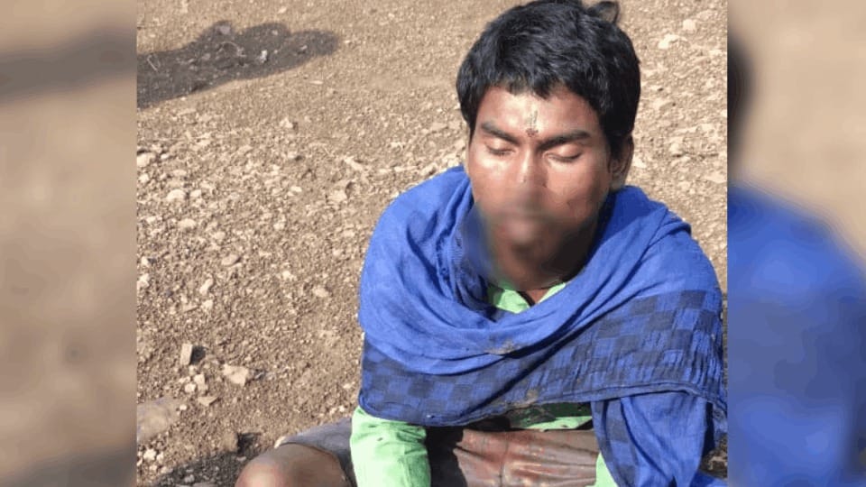 Rajeshwar cut off his tongue and offered it to Lord Shankar in Durg district