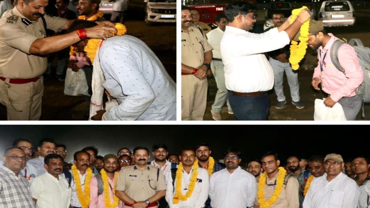 After the third phase ended, the polling personnel returned late at night