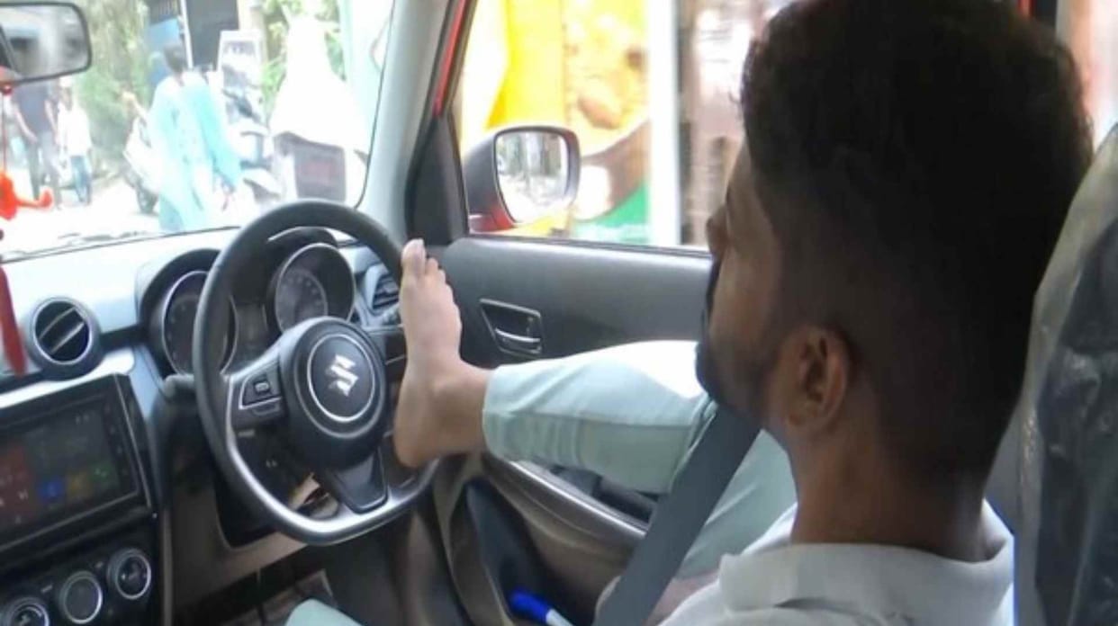Double hand amputee overcomes odds to earn driving licence in Tamil Nadu