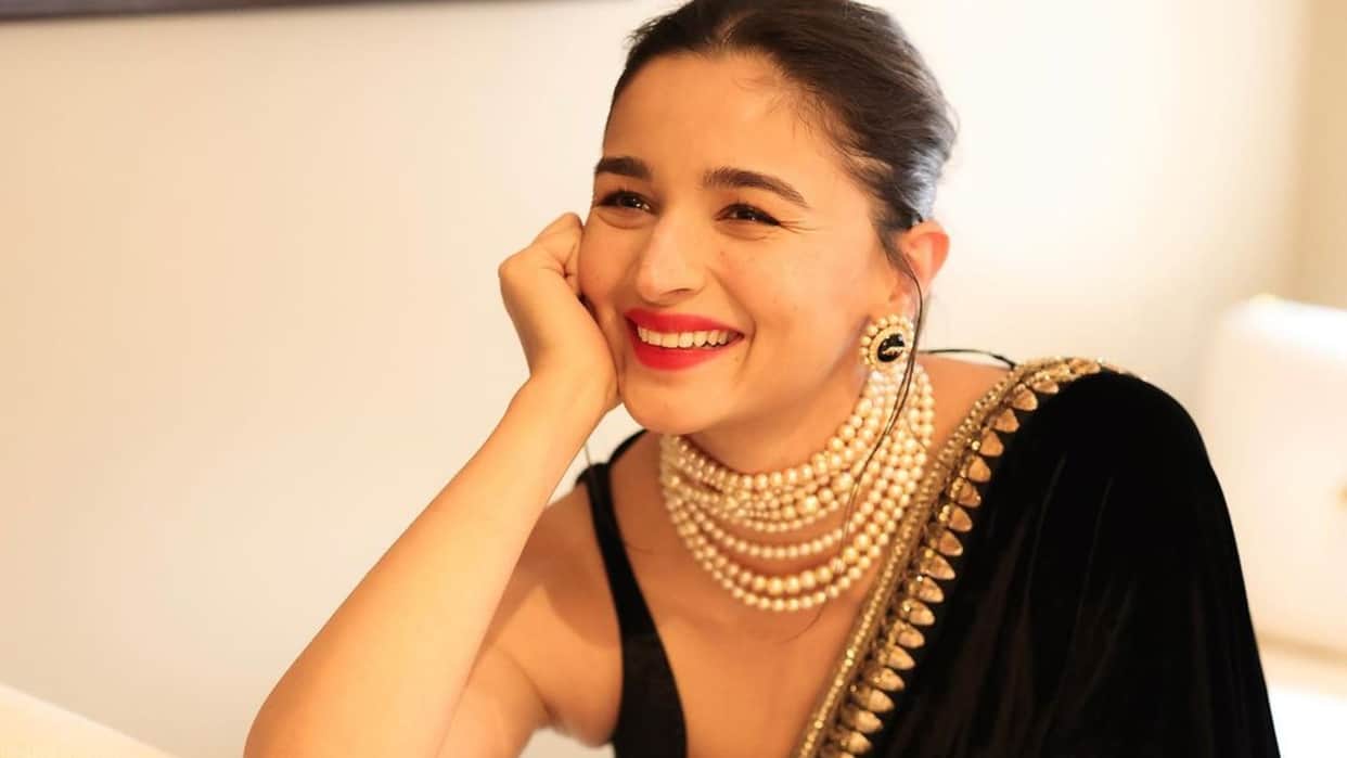 Raksha Bandhan 2024 homemade face mask for glowing skin at home