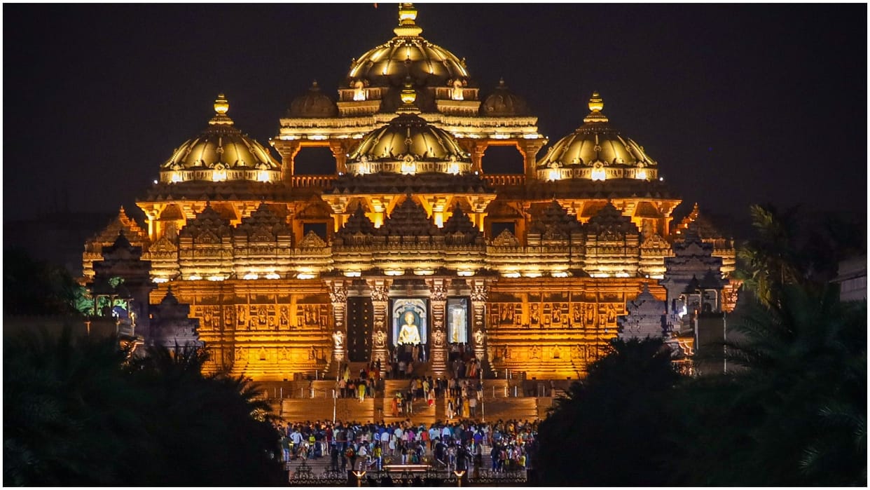 Here is a List Of The Top Famous Temples In Noida ke Mandir