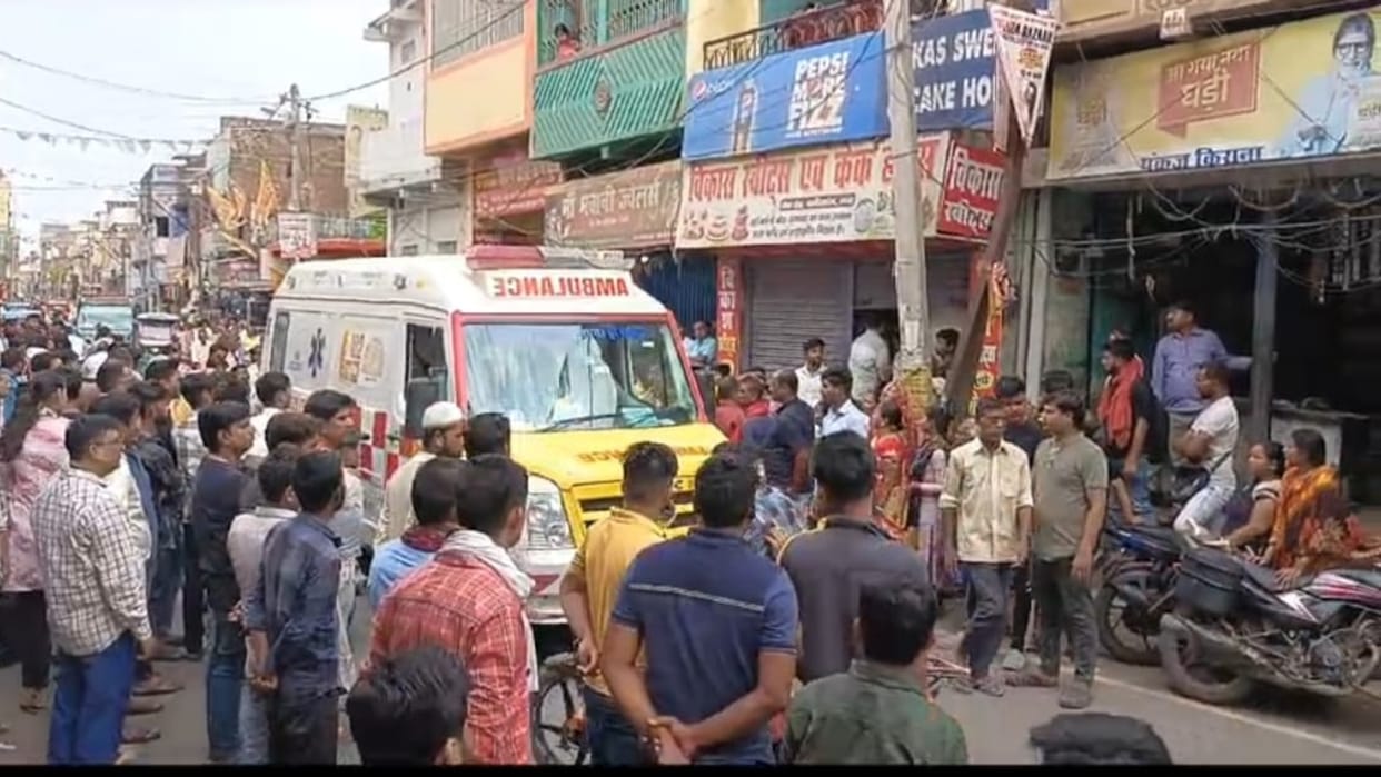 Bihar News: Student's dead body found in Gaya on railway track, bihar police fir registered against school dir
