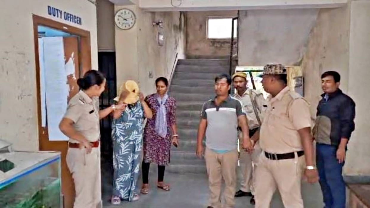 Bihar News Married woman who came to India from America arrested as soon as she returned from honeymoon